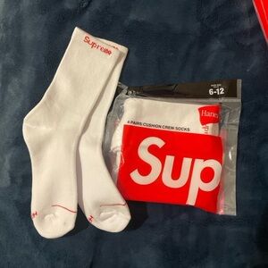 Supreme White Crew Socks